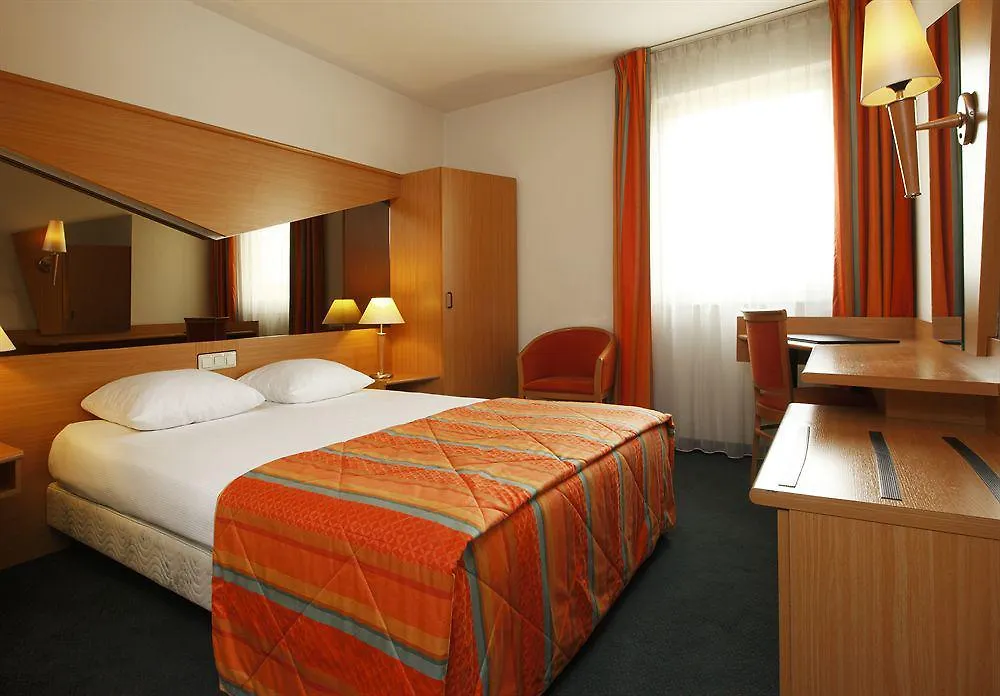 Nh Best Hotel