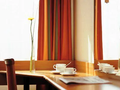 Nh Best Hotel